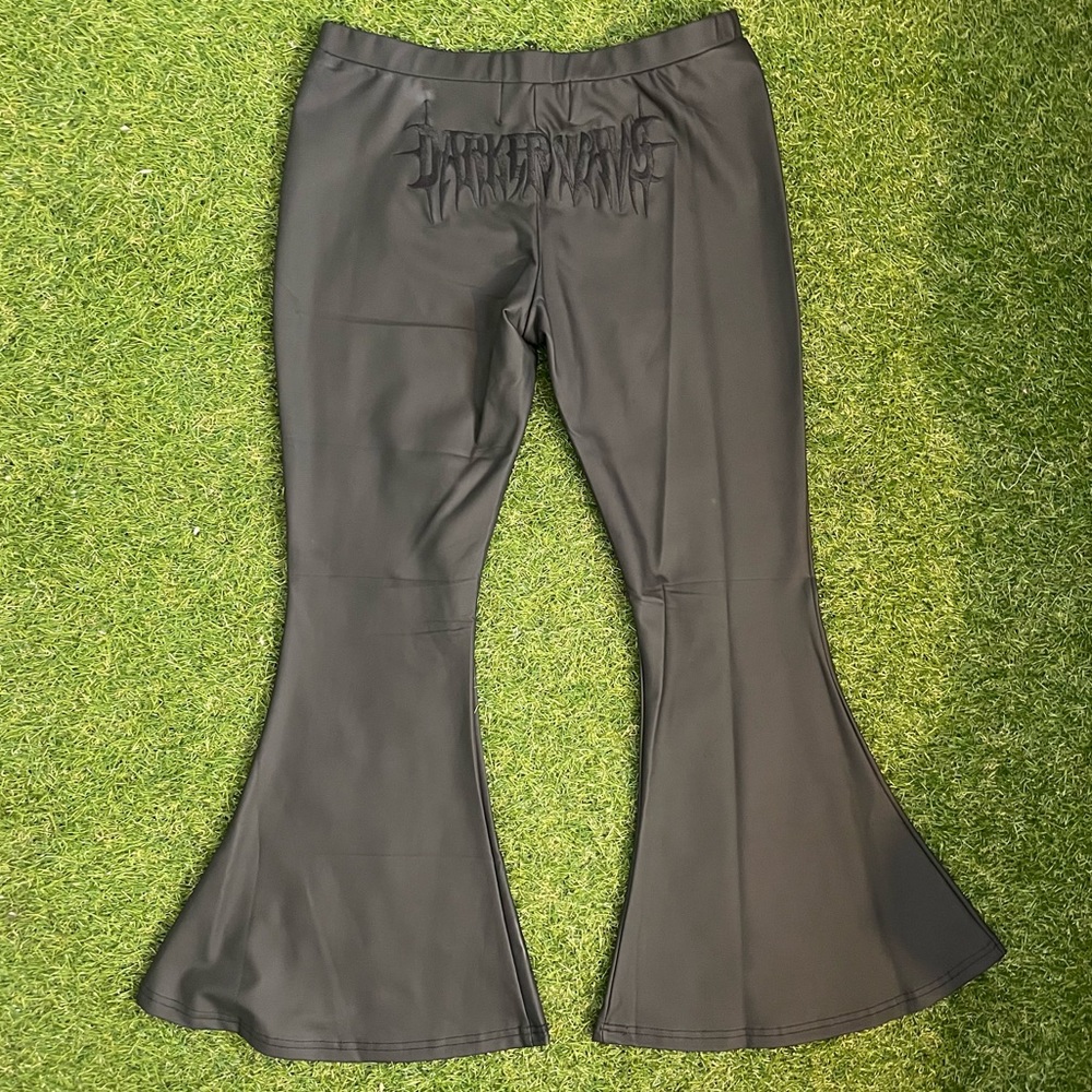 Darker Wavs flare black pants size: medium
